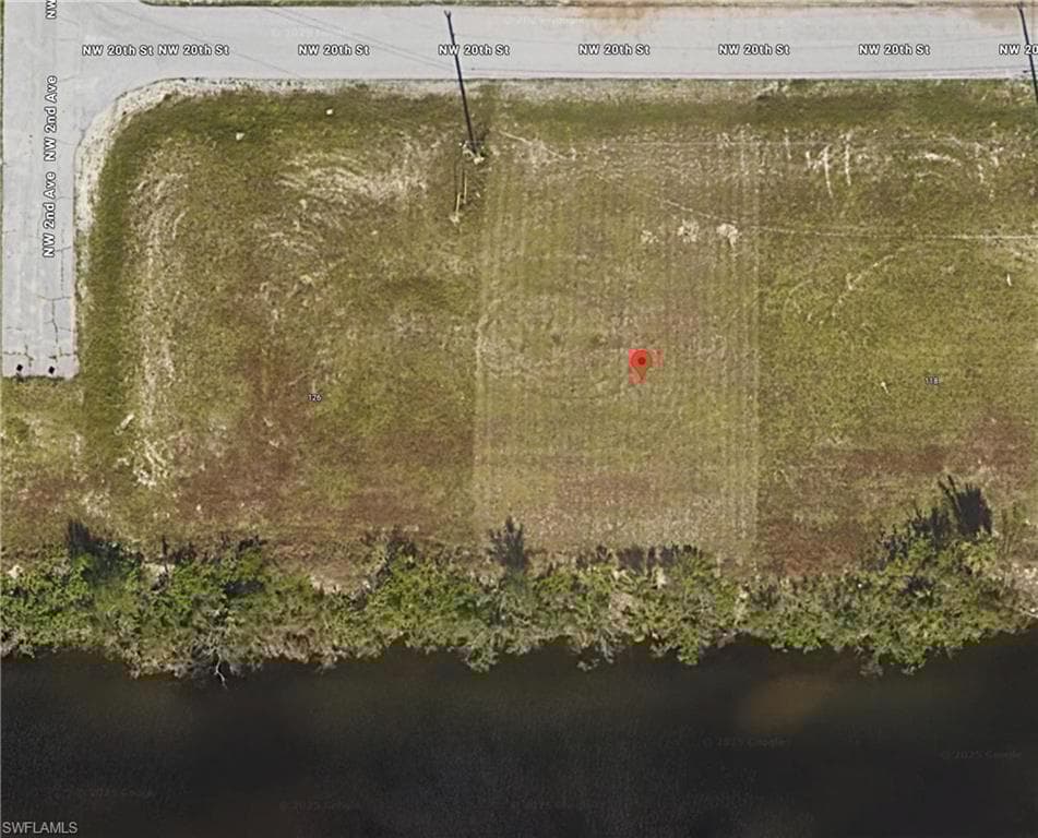 122 20th St, Cape Coral, FL 33993-1