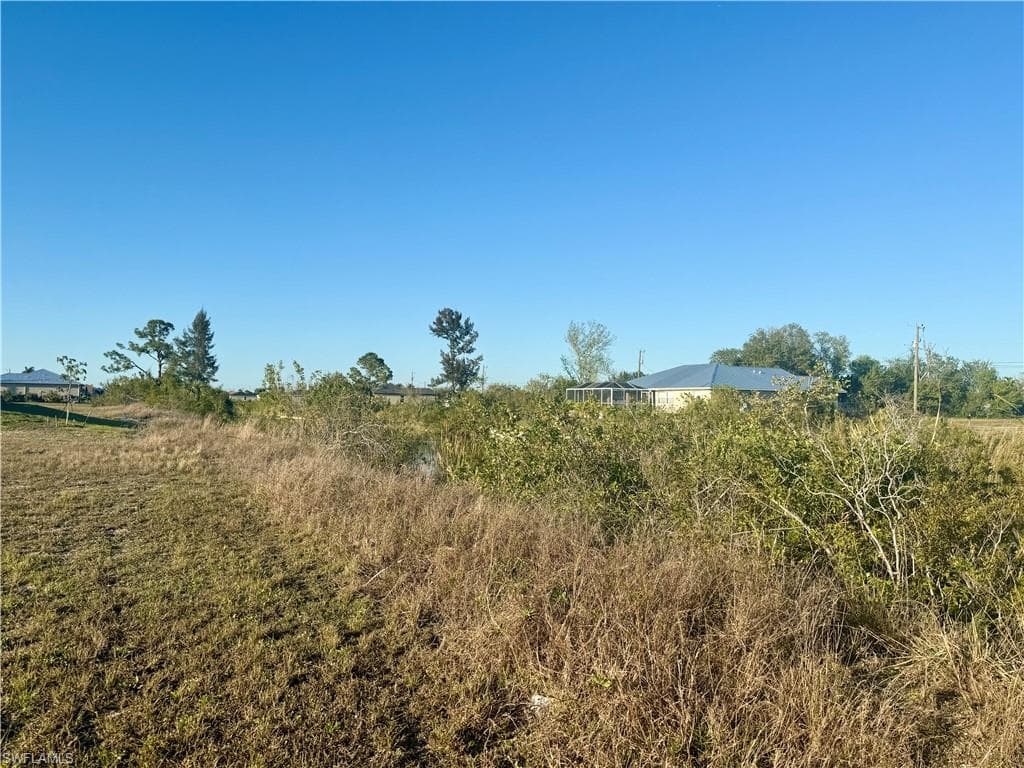 1703 7th Ave, Cape Coral, FL 33993-8