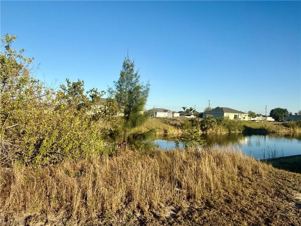 1821 7th Ave, Cape Coral, FL 33993-14