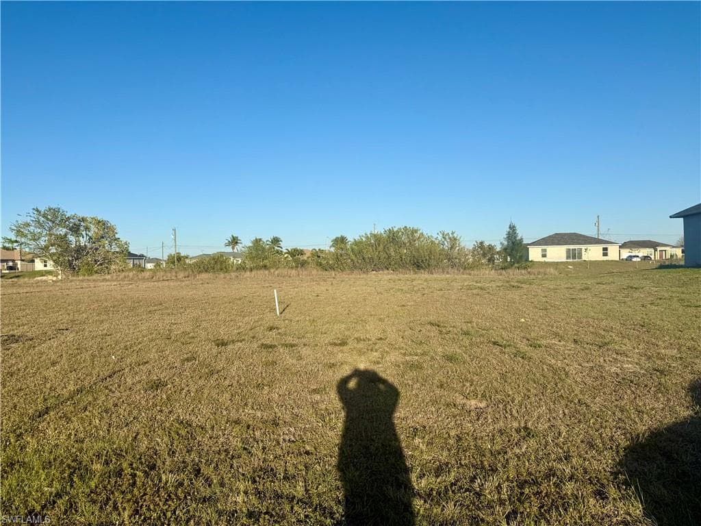 1821 7th Ave, Cape Coral, FL 33993-8