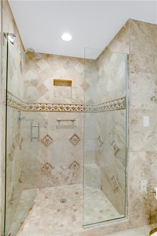 13105 Vanderbilt Dr 405, Naples, FL 34110-25
