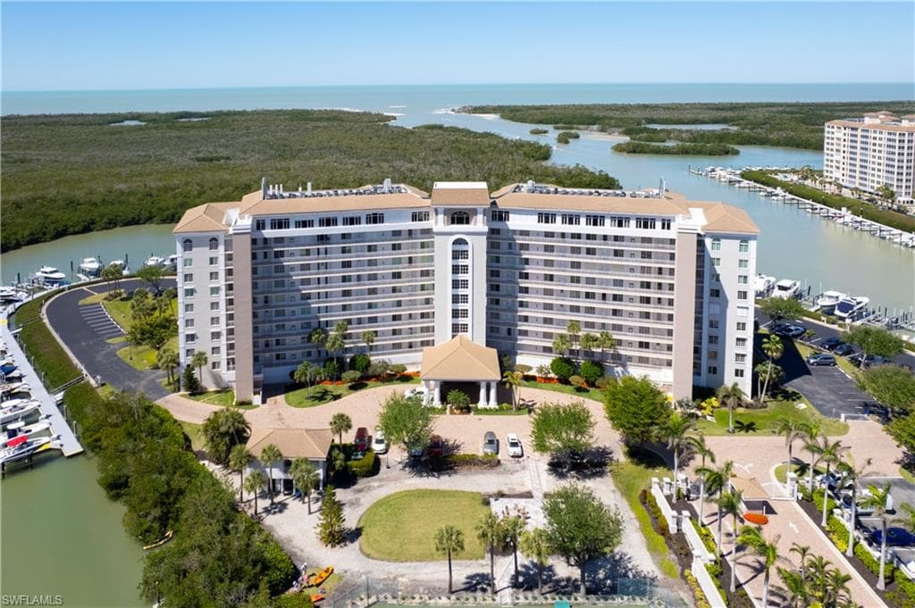 13105 Vanderbilt Dr 405, Naples, FL 34110-31