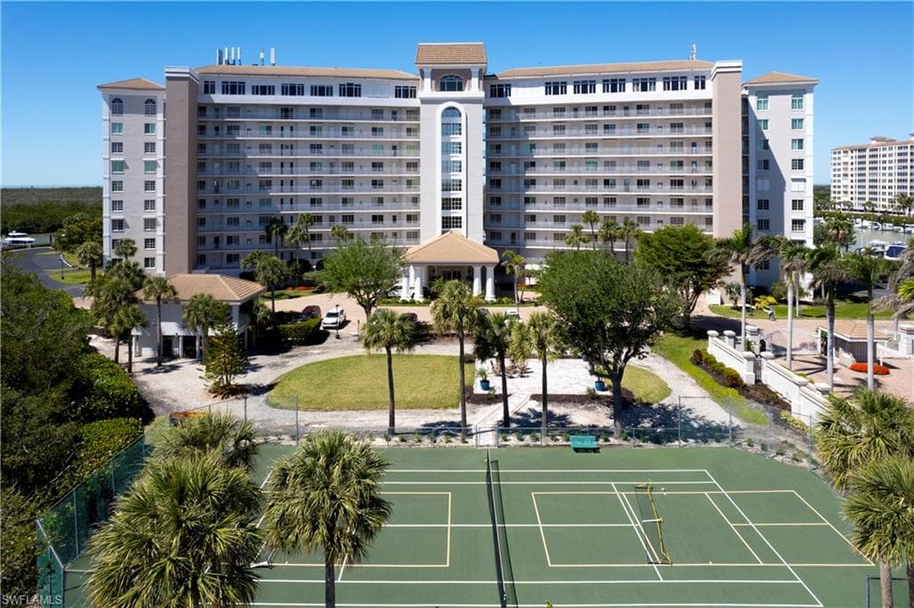 13105 Vanderbilt Dr 405, Naples, FL 34110-36