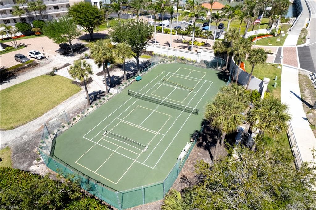 13105 Vanderbilt Dr 405, Naples, FL 34110-37