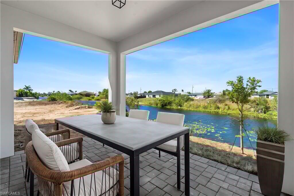 1607 17th St, Cape Coral, FL 33993-22