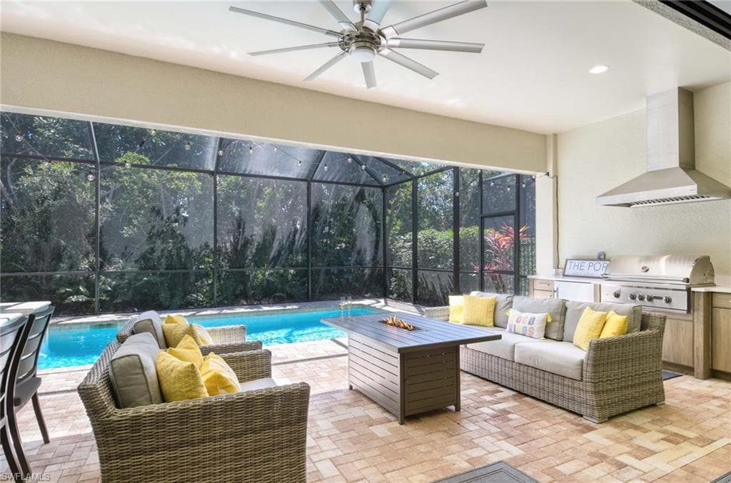 2867 Coco Lakes Dr, Naples, FL 34105-30