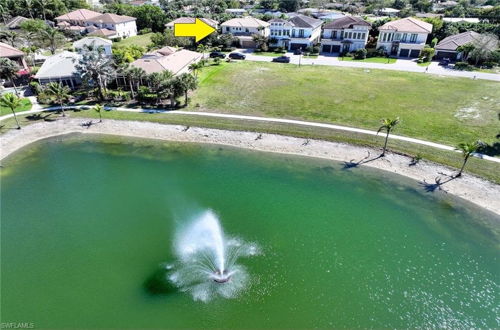 2867 Coco Lakes Dr, Naples, FL 34105-44
