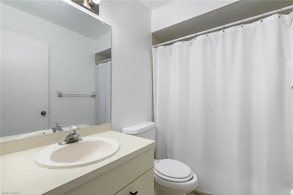 3368 Timberwood Cir, Naples, FL 34105-15