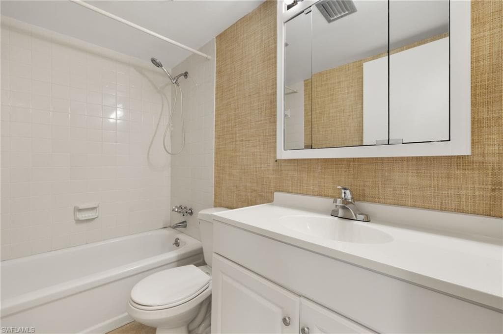 1400 Pompei Ln 1, Naples, FL 34103-24