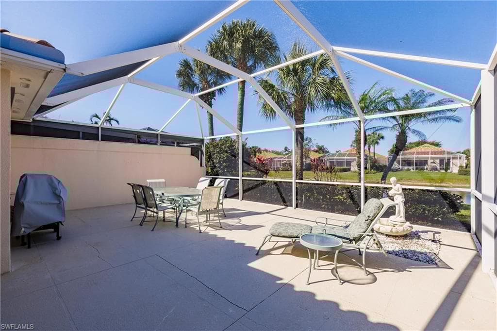 4079 Los Altos Ct, Naples, FL 34109-3