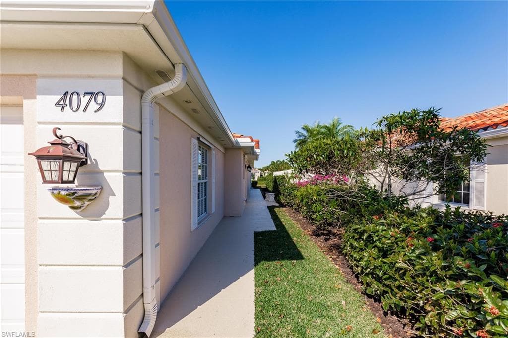 4079 Los Altos Ct, Naples, FL 34109-6