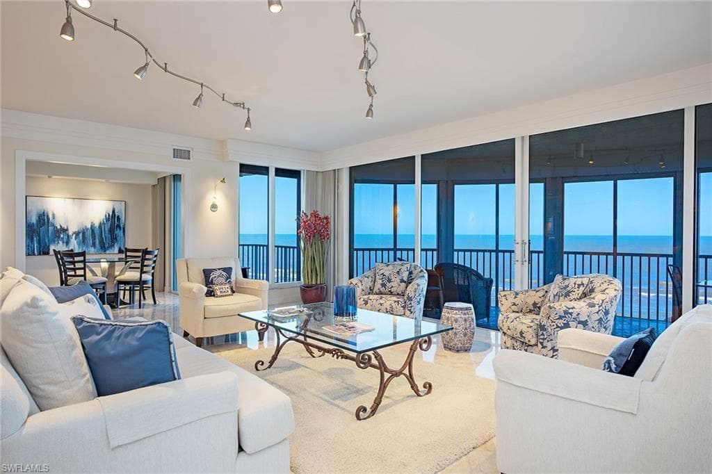 8111 Bay Colony Dr 604, Naples, FL 34108-4