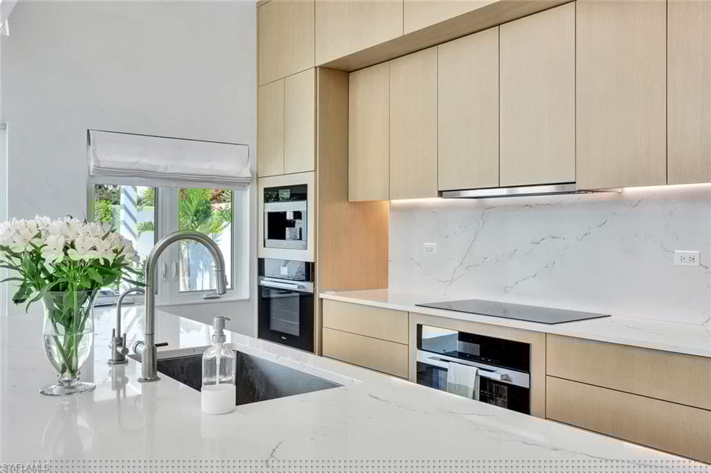 7063 Villa Lantana Way 3, Naples, FL 34108-12