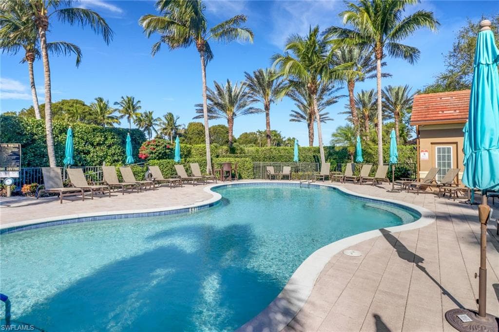 6666 Alden Woods Cir 101, Naples, FL 34113-15