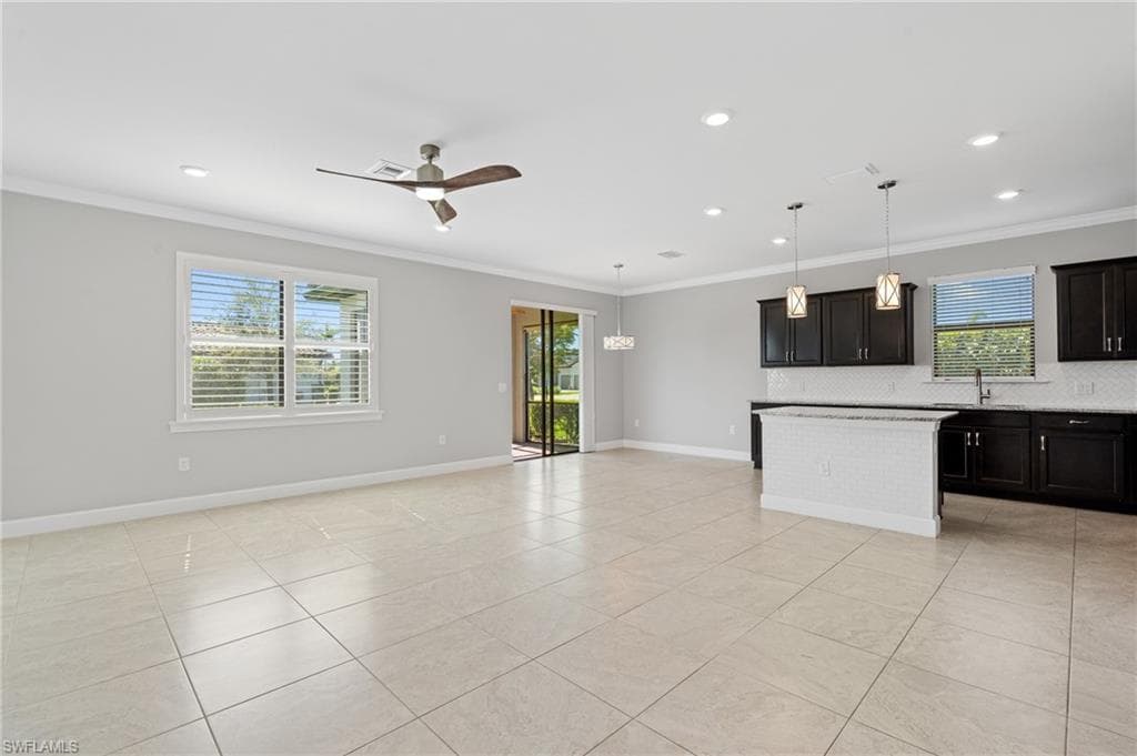 19953 Beverly Park Rd, Estero, FL 33928-4
