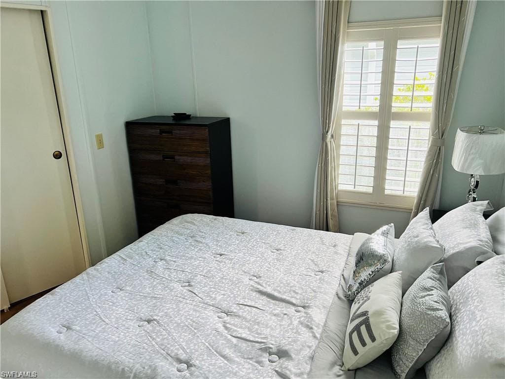 195 Oceans Blvd 195, Naples, FL 34104-34