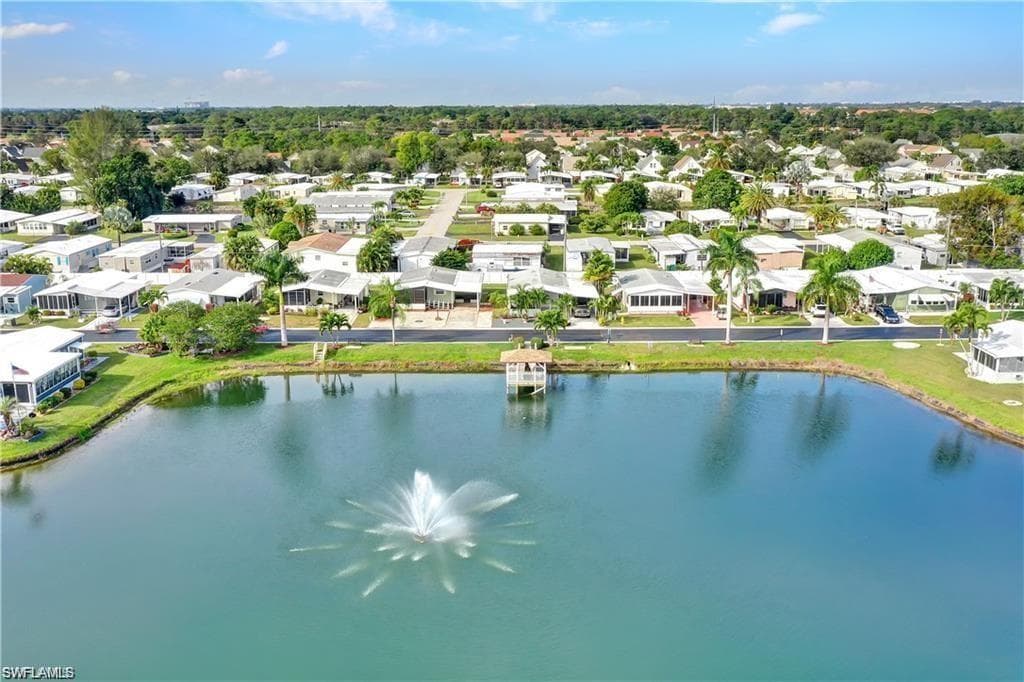 195 Oceans Blvd 195, Naples, FL 34104-5