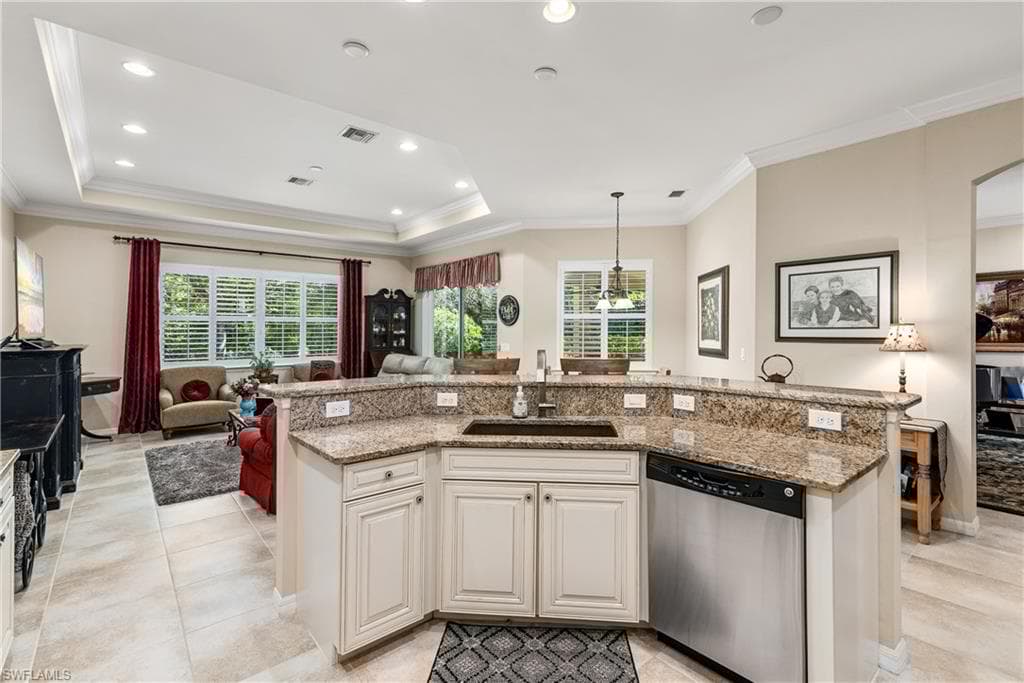 6849 Il Regalo Cir, Naples, FL 34109-9