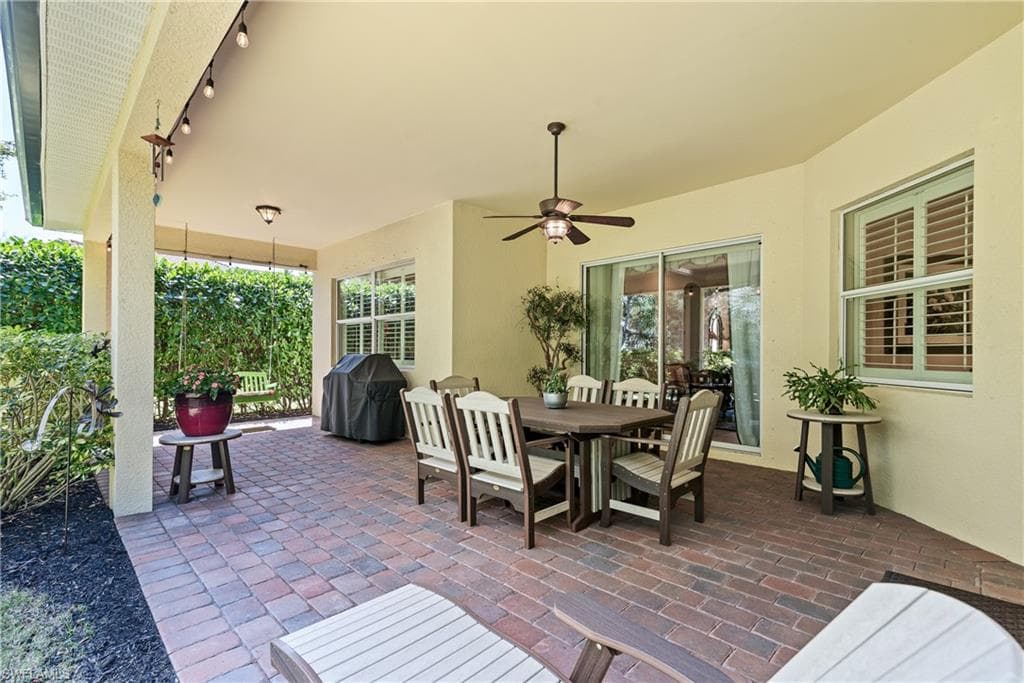6849 Il Regalo Cir, Naples, FL 34109-23