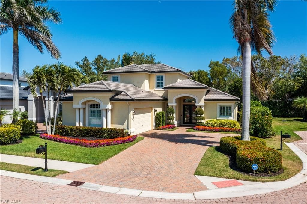 6849 Il Regalo Cir, Naples, FL 34109-2