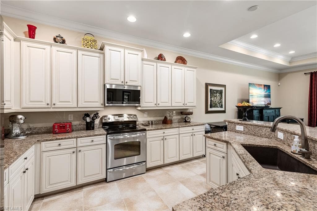 6849 Il Regalo Cir, Naples, FL 34109-7