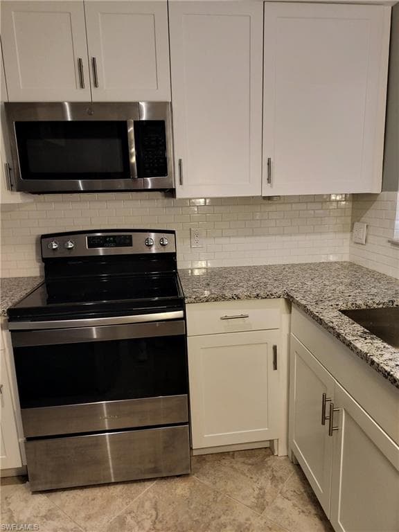 180 Turtle Lake Ct 105, Naples, FL 34105-5