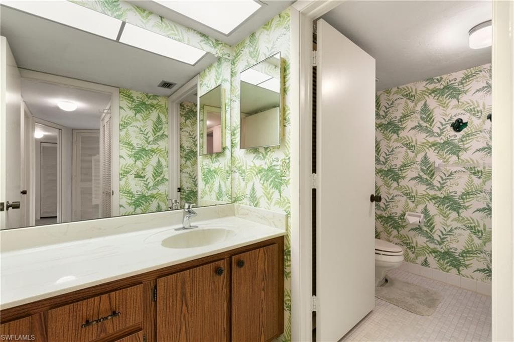 1051 Swallow Ave 301, Marco Island, FL 34145-25