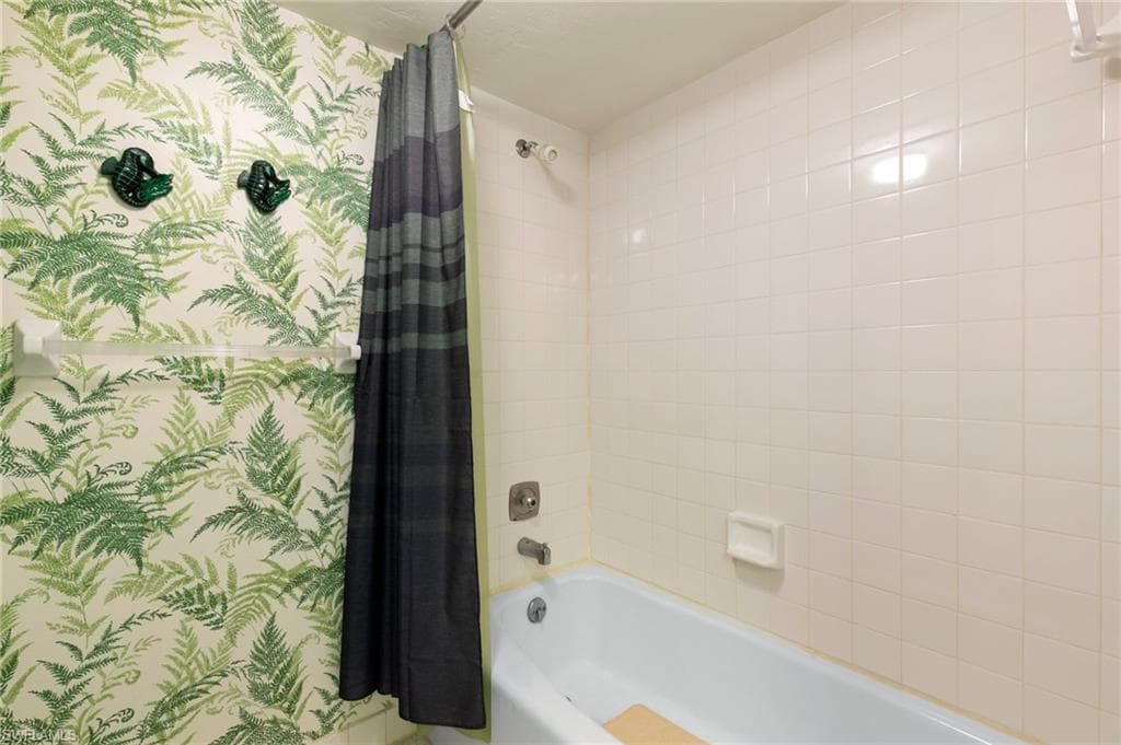 1051 Swallow Ave 301, Marco Island, FL 34145-26