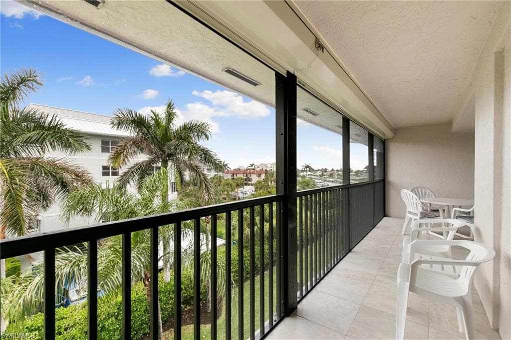 1051 Swallow Ave 301, Marco Island, FL 34145-31