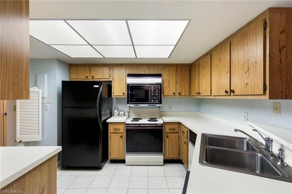 1051 Swallow Ave 301, Marco Island, FL 34145-8