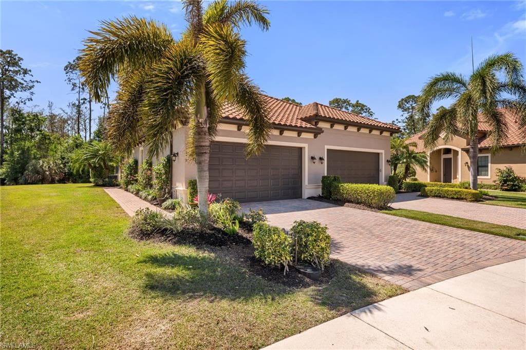 9149 Isla Bella Cir, Bonita Springs, FL 34135-15