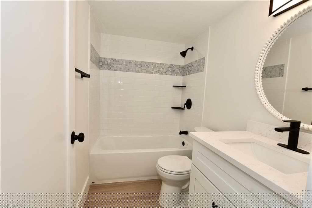 268 Banyan Blvd 268, Naples, FL 34102-13