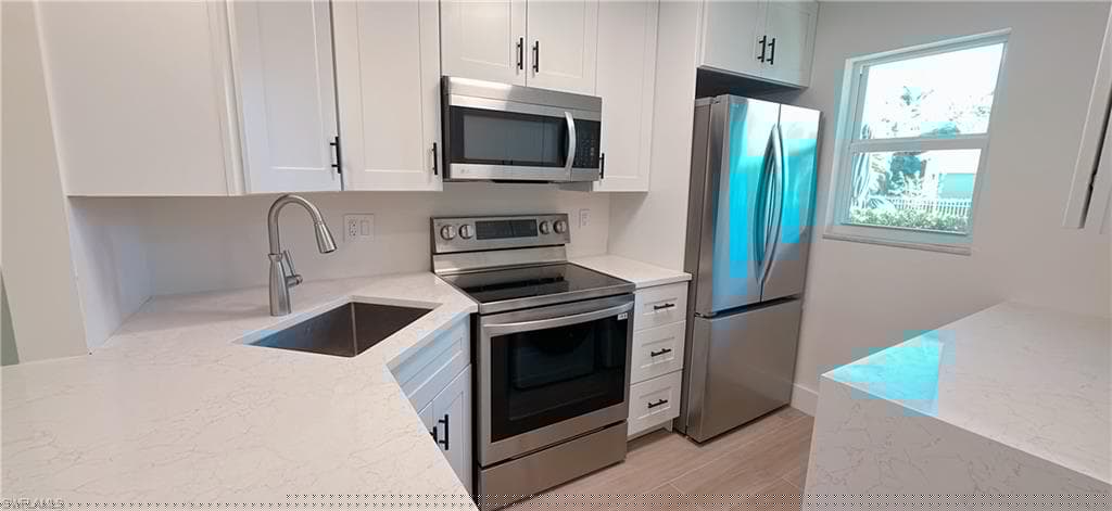 268 Banyan Blvd 268, Naples, FL 34102-20