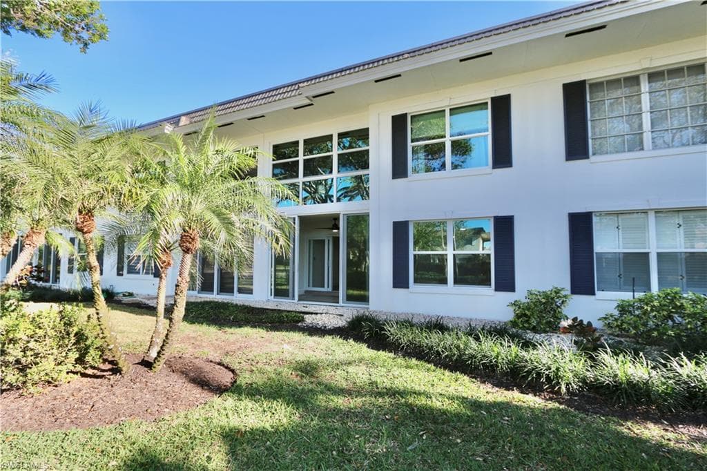 268 Banyan Blvd 268, Naples, FL 34102-33