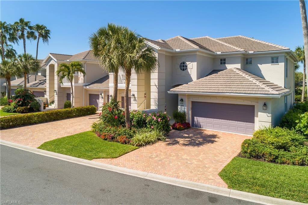 9540 Cypress Hammock Cir 201, Estero, FL 34135-4
