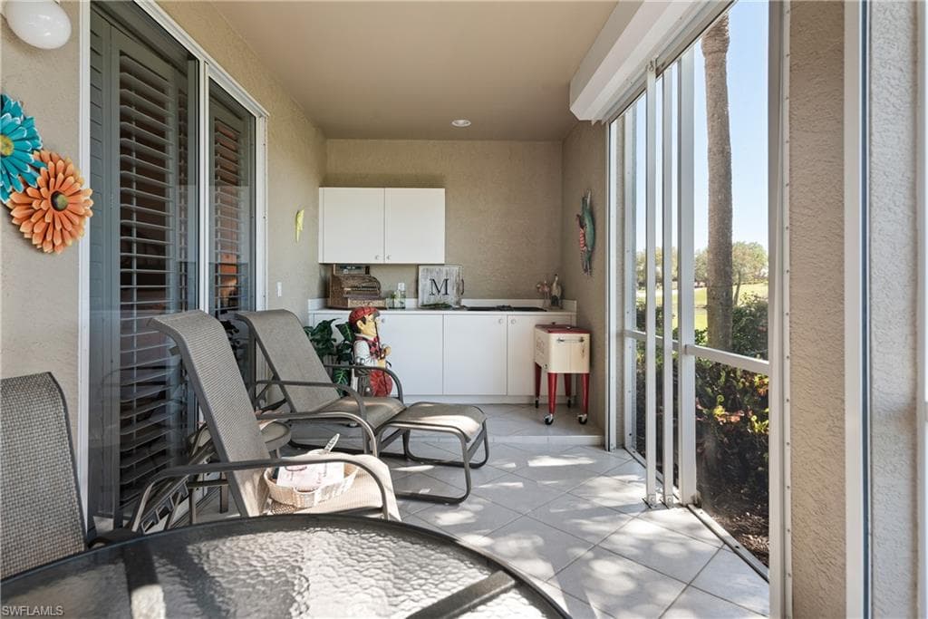 5908 Three Iron Dr 2202, Naples, FL 34110-15