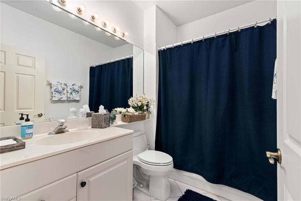 5908 Three Iron Dr 2202, Naples, FL 34110-22