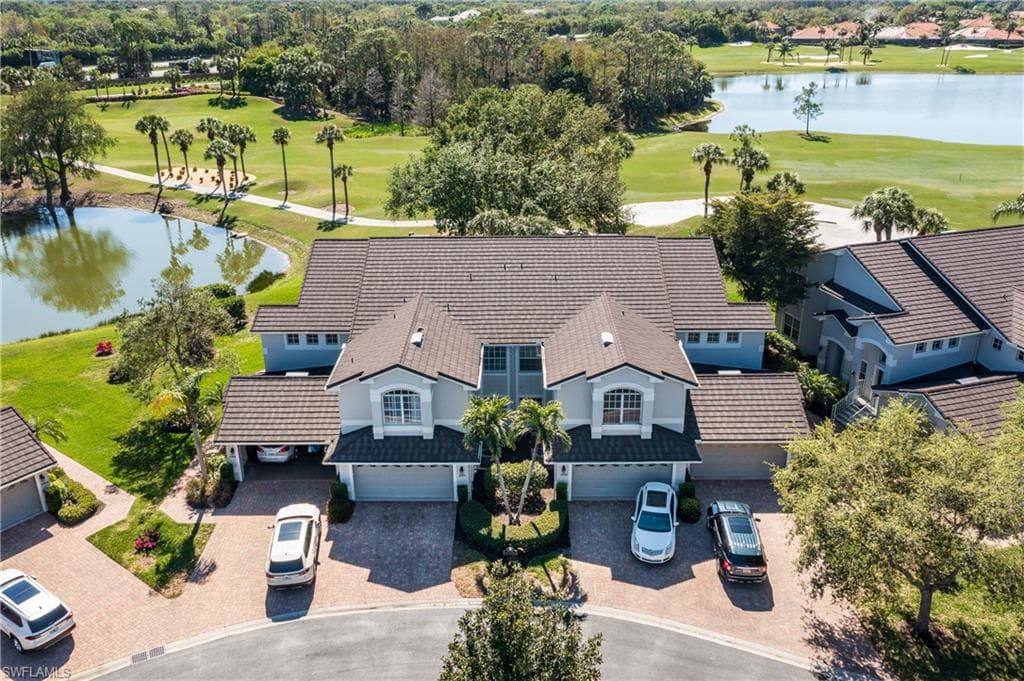 5908 Three Iron Dr 2202, Naples, FL 34110-3