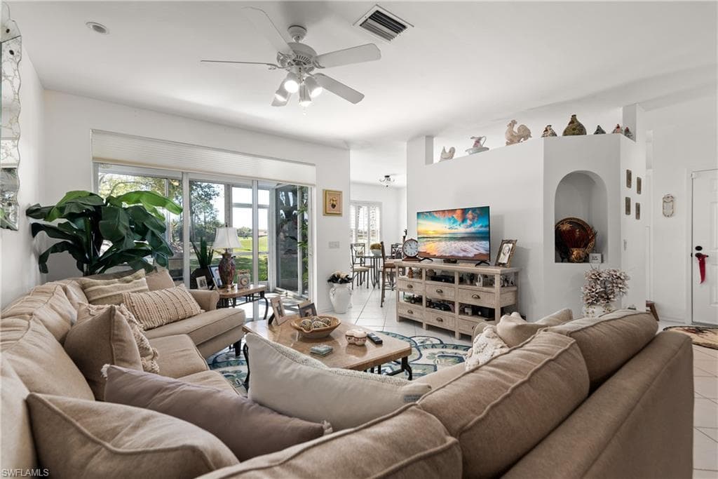 5908 Three Iron Dr 2202, Naples, FL 34110-7
