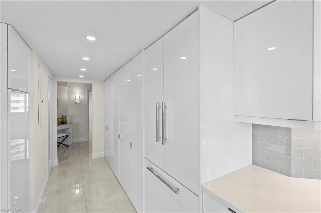 5555 Heron Point Dr 801, Naples, FL 34108-15