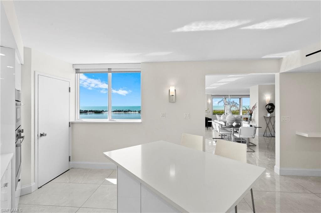 5555 Heron Point Dr 801, Naples, FL 34108-18