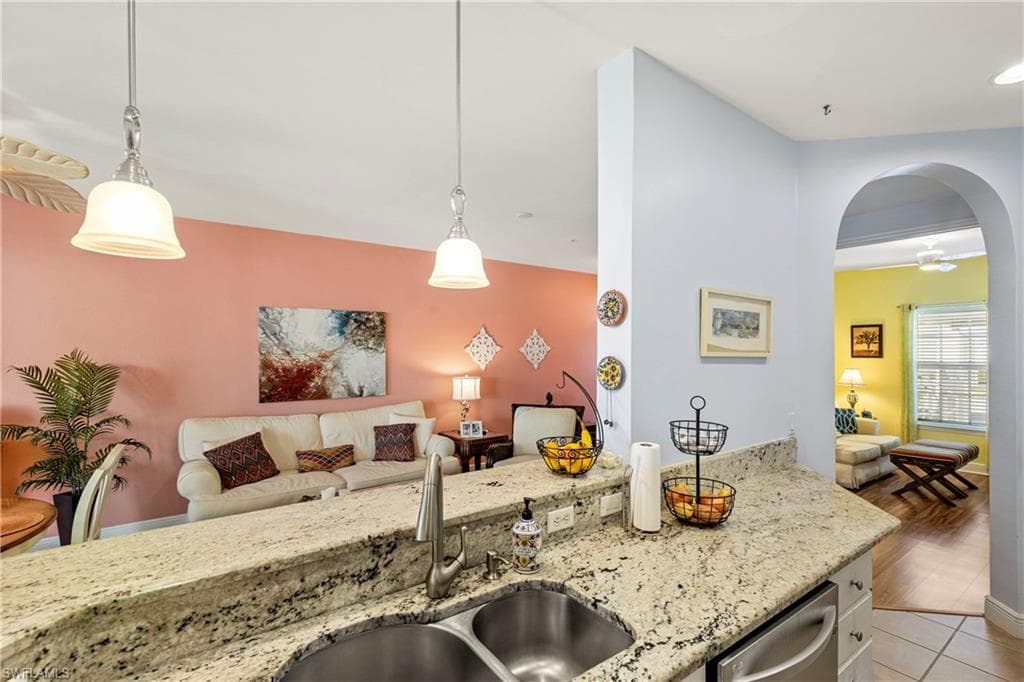 1330 Sweetwater Cv 102, Naples, FL 34110-10
