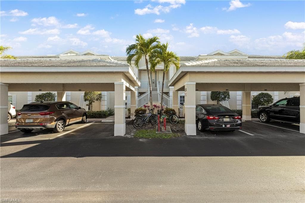 1330 Sweetwater Cv 102, Naples, FL 34110-1