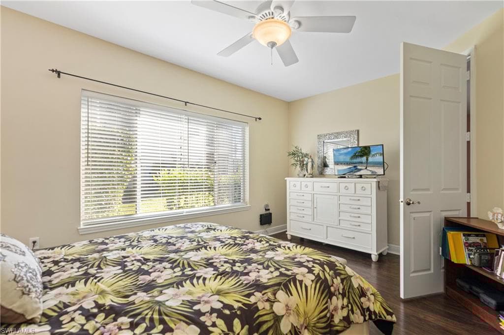 1330 Sweetwater Cv 102, Naples, FL 34110-23
