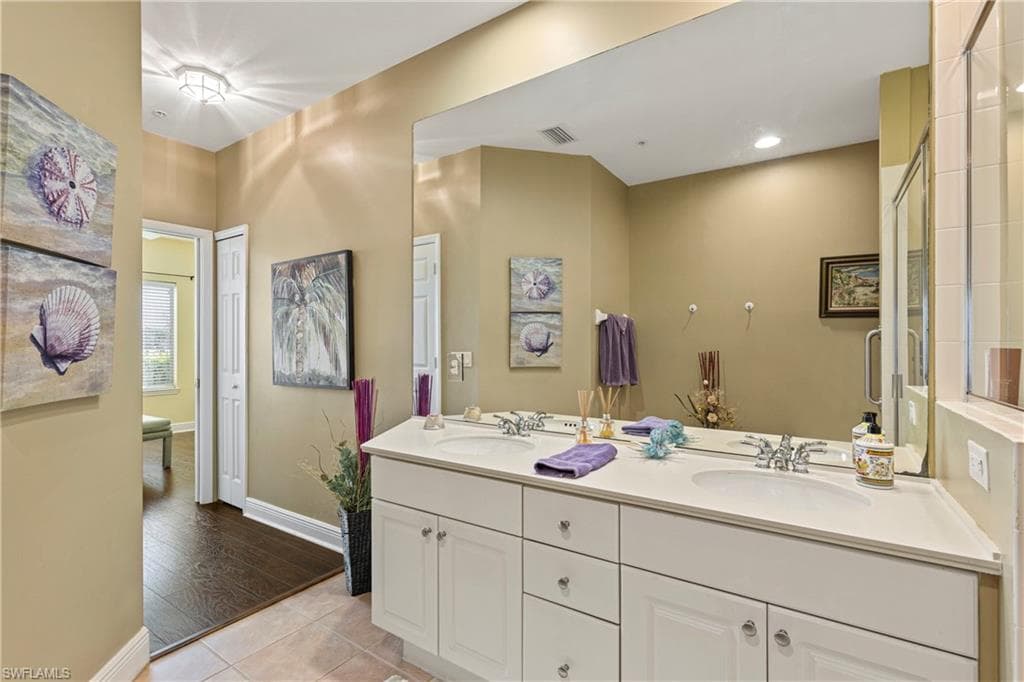 1330 Sweetwater Cv 102, Naples, FL 34110-25