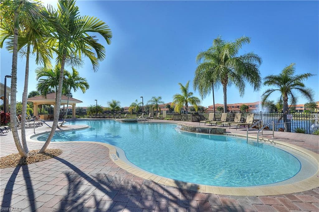14758 Sutherland Ave 412, Naples, FL 34119-20
