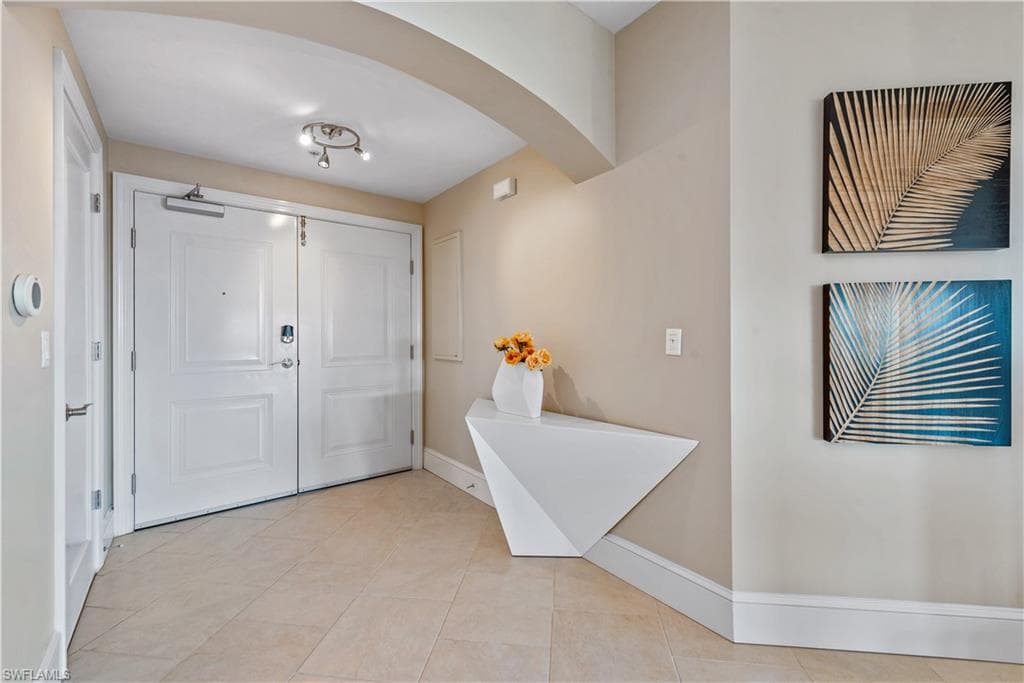 9115 Strada Pl 5416, Naples, FL 34108-16