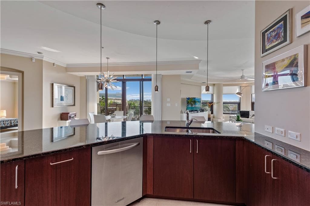 9115 Strada Pl 5416, Naples, FL 34108-6