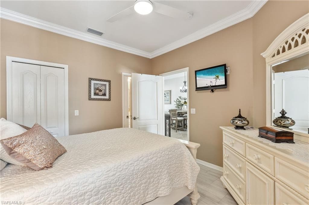 1118 Sweetwater Ln 1305, Naples, FL 34110-26