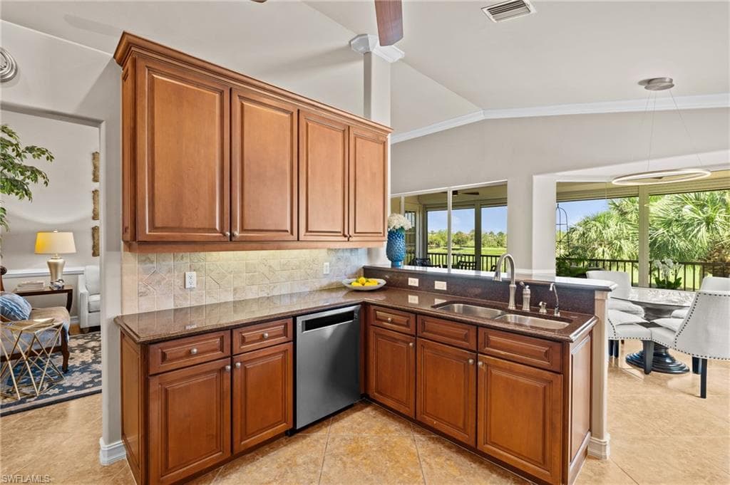 9330 Triana Ter 274, Fort Myers, FL 33912-20